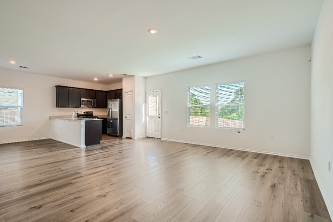 Building Photo - 2712 Shimsham Dr