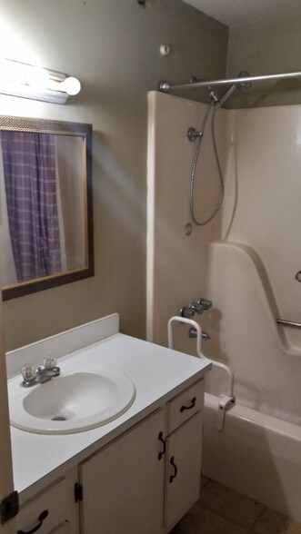 Building Photo - 2304 Grayson Valley Dr