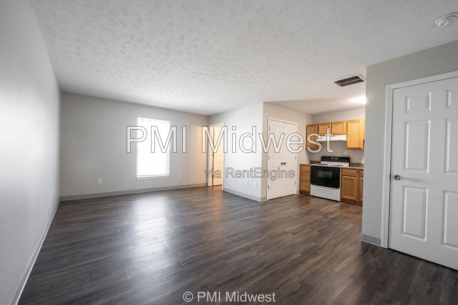 Building Photo - 1702 W Michigan St