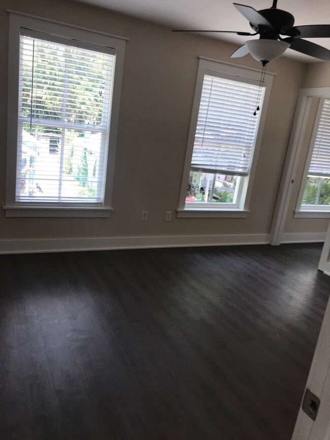 Building Photo - Newly Constructed Luxury 4 Bed / 4 Bath Bungalow Cottage with Extra Room and Bathroom