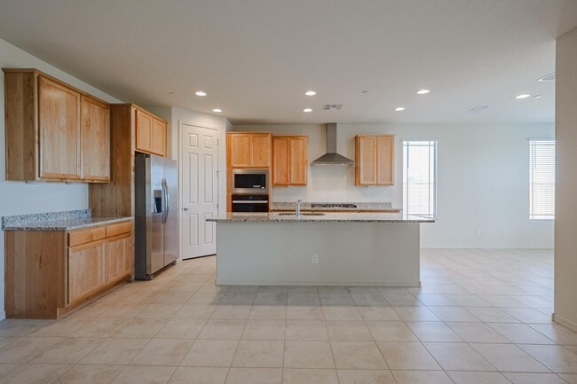 Building Photo - 13715 W Calle De Baca