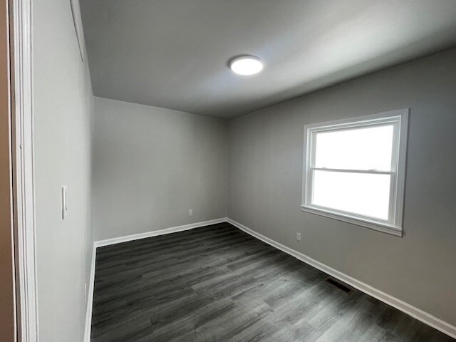 Building Photo - 410 Stone Ave