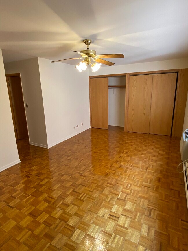 Building Photo - 531 W. Deming