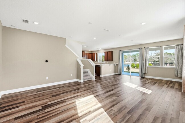 Building Photo - 216 Santorini Ct