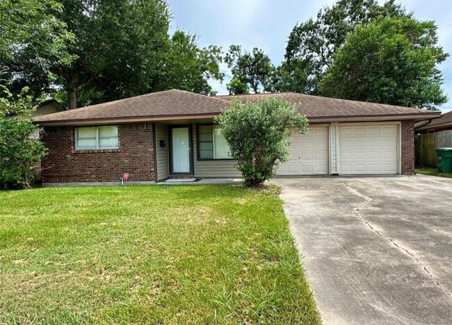 Building Photo - 530 Edgebrook Dr