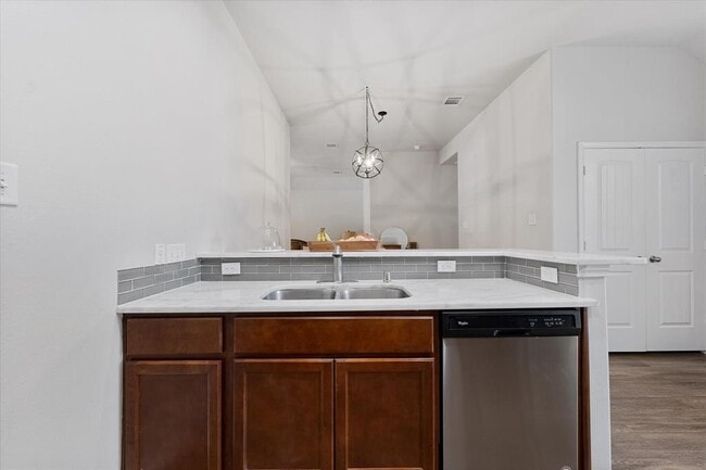 Building Photo - 3615 Spy Glass Hill Dr