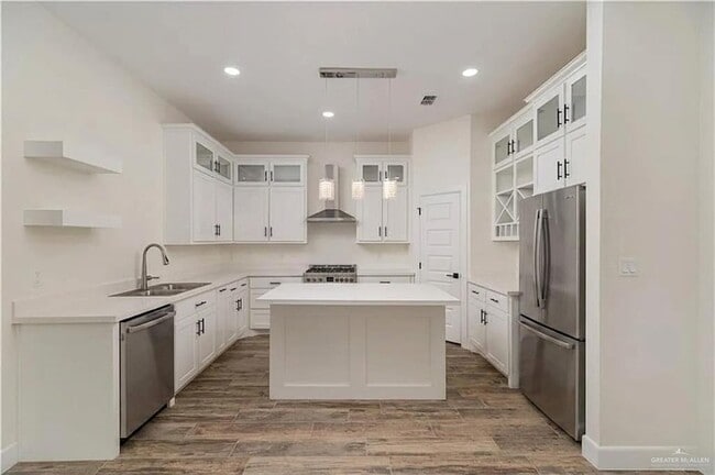 Building Photo - 12 W Tomatillo Dr