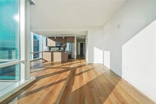 Building Photo - 50 Clinton Pl