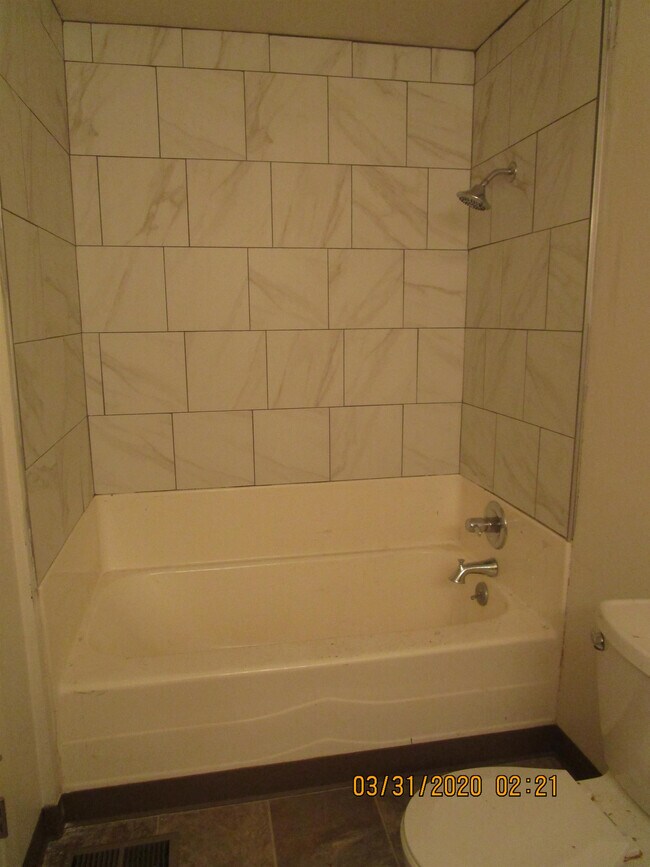 Building Photo - 410 Olney St