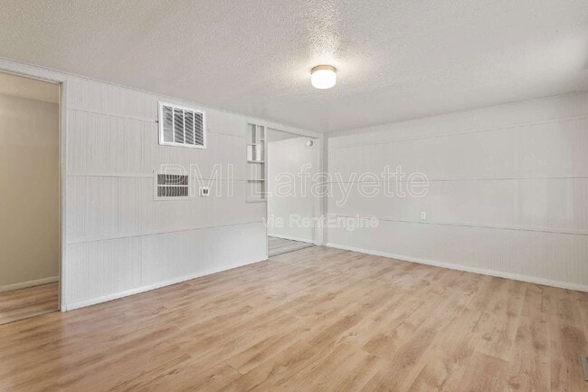 Building Photo - 902 Eastwich Dr