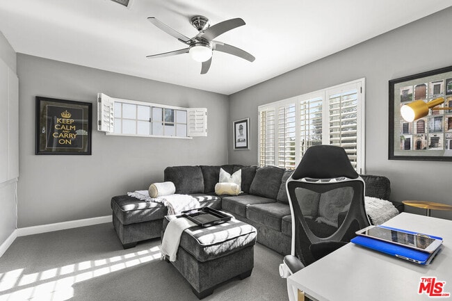 Building Photo - 5176 Don Pio Dr