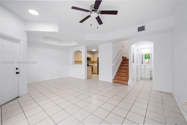 Building Photo - 642 SW 106th Ave