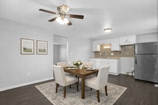 Building Photo - 1652 E 25th Ave