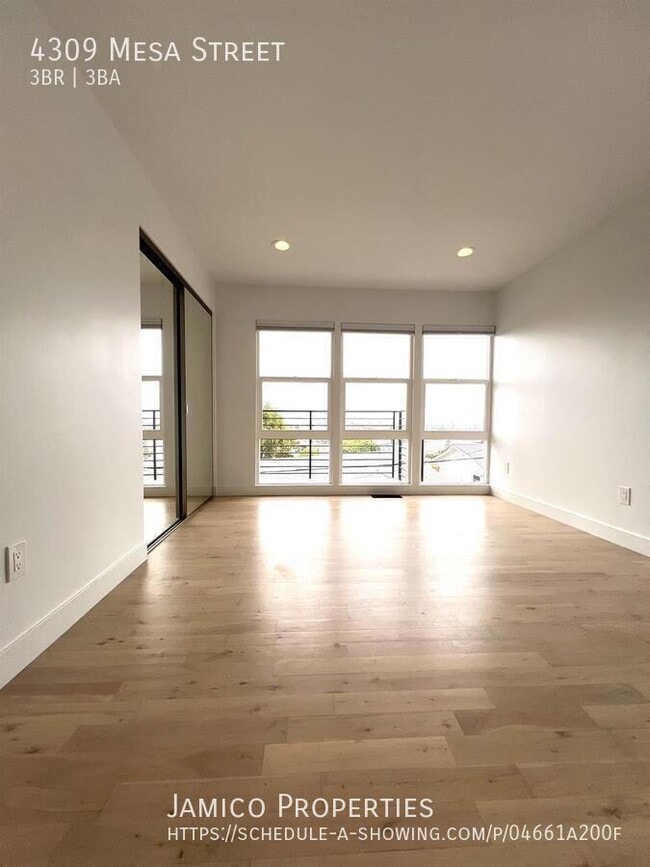 Building Photo - 4309 Mesa St