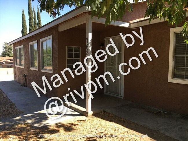 Building Photo - MOVE IN NOW!