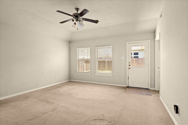 Building Photo - 21130 Field House Ct