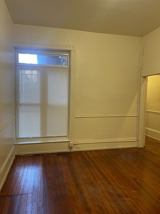 Building Photo - 2630 N Charles St