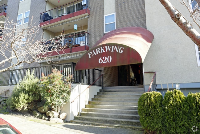 Building Photo - Parkwing Apartments