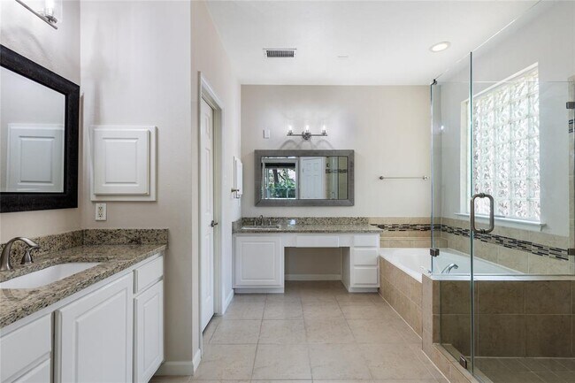 Building Photo - 11 Belcarra Pl