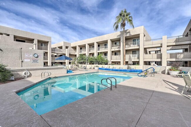 Building Photo - 7474 E Earll Dr