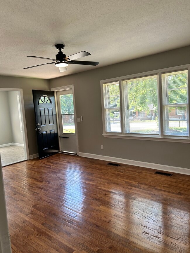 Building Photo - 5305 Bayleaf Dr