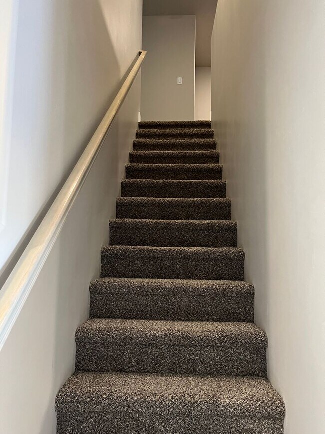 Building Photo - Brand new 3 bedroom 2.5 bathroom townhome