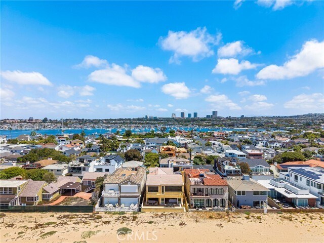 Building Photo - 1554 E Oceanfront