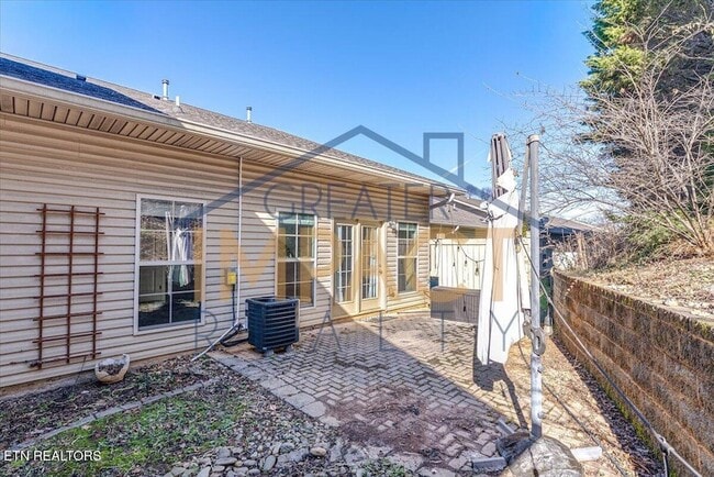 Building Photo - 810 Klondike Way