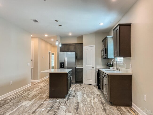 Building Photo - 5170 Burlington Ave