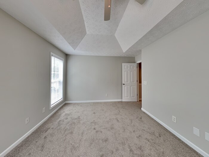 Building Photo - 5731 Bridgeport Ct