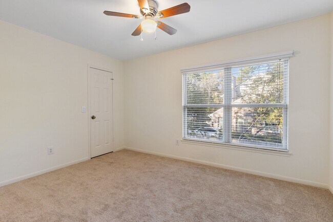 Building Photo - 59 Fire Flicker Pl