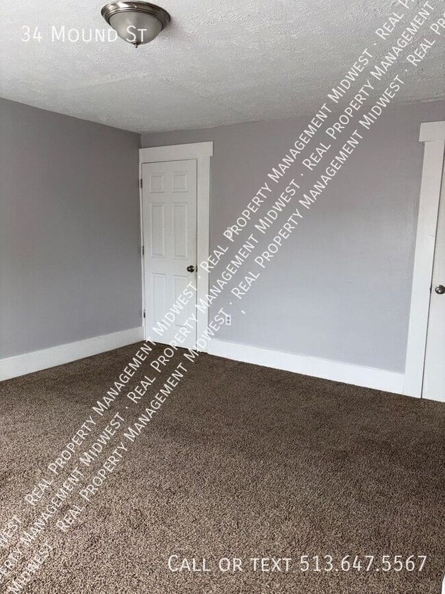 Building Photo - 34 Mound St