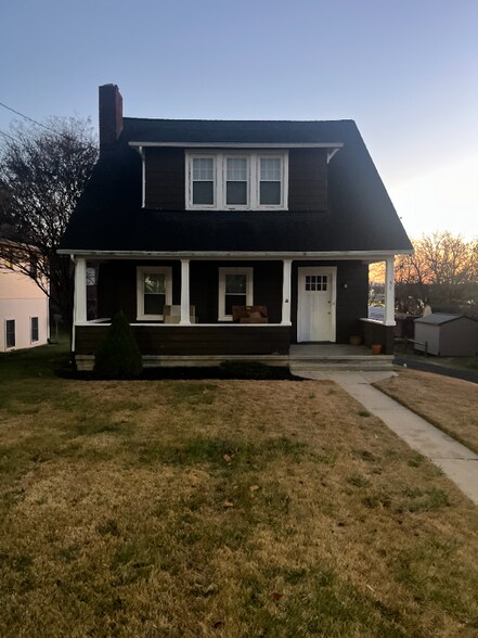 Primary Photo - 31 Gibbons Blvd