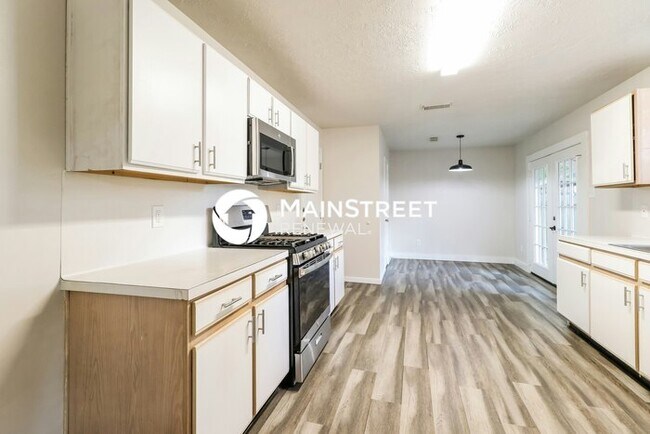 Building Photo - 4 Bedroom Pet-Friendly Home in PORTER, TX with Main Street Renewal
