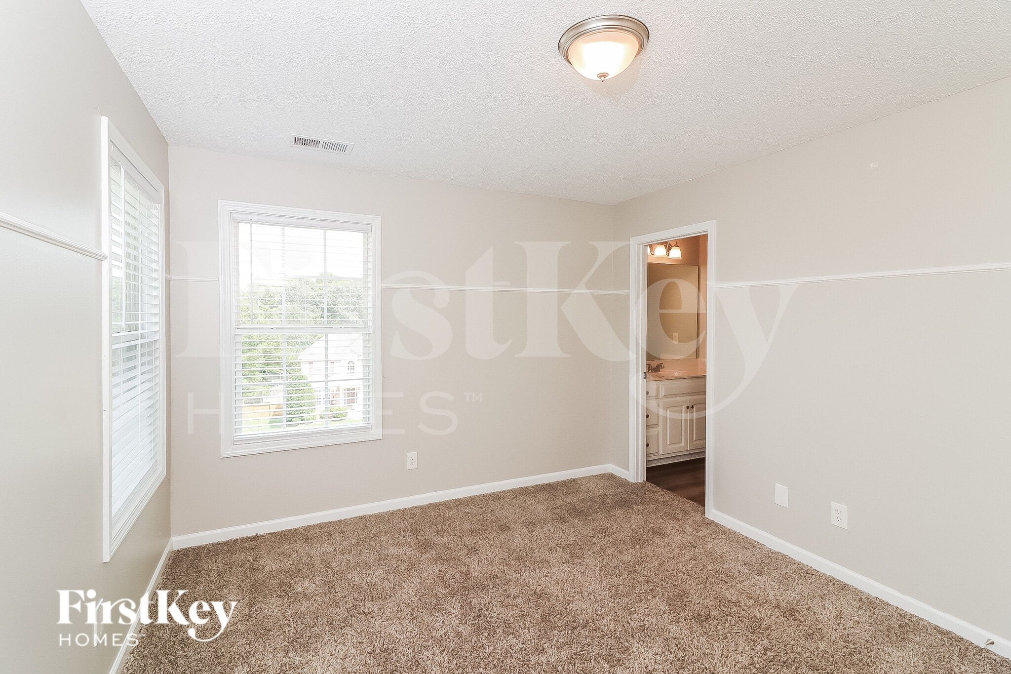 Building Photo - 326 Hambrick Park