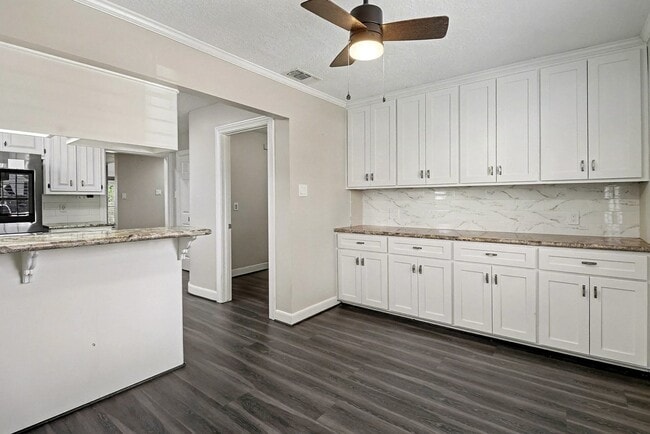 Building Photo - 1402 Copperfield Ct