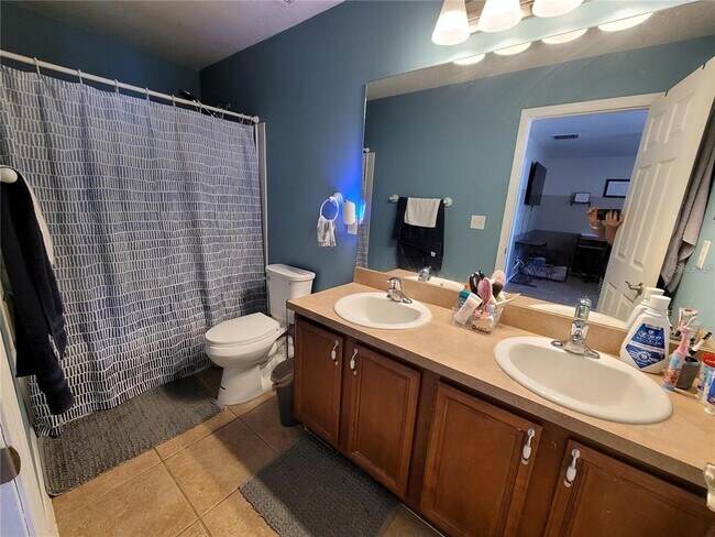 Building Photo - 5112 Dancing Bay Ln