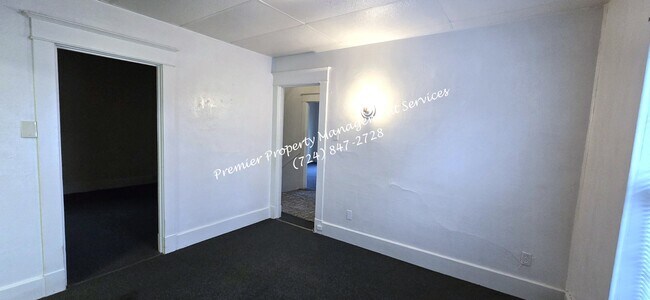 Building Photo - 404 Center Ave