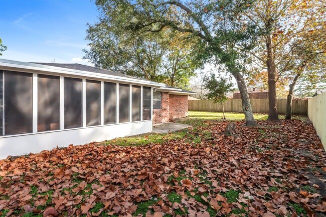 Building Photo - 10022 Sweet Gum Ln