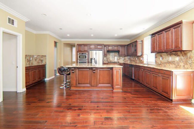 Building Photo - 1212 Lavendar Way