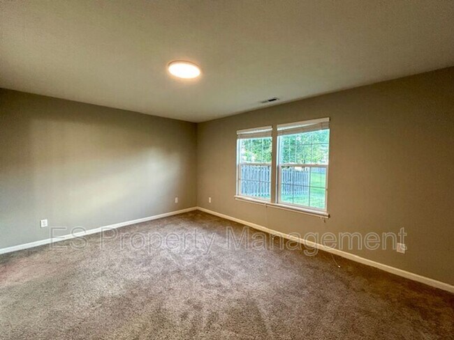 Building Photo - 6021 Morning Dove Dr