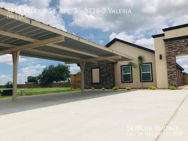 Building Photo - 3716 Valeria St