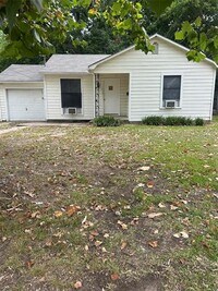 Building Photo - 1615 N Highland Ave