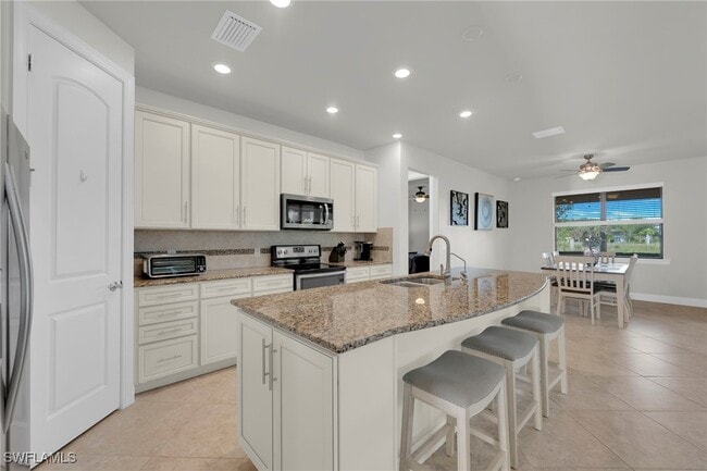 Building Photo - 19912 Beverly Park Rd