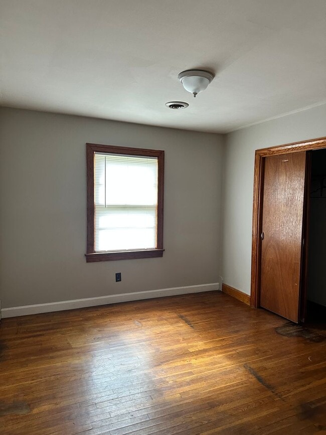 Building Photo - RENTAL HOME 3BD/1.5BTH