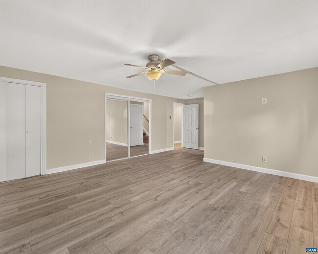 Building Photo - 308 Eastbrook Dr