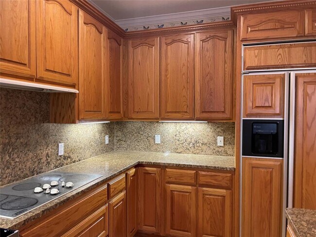 Building Photo - 120 Brazos Dr