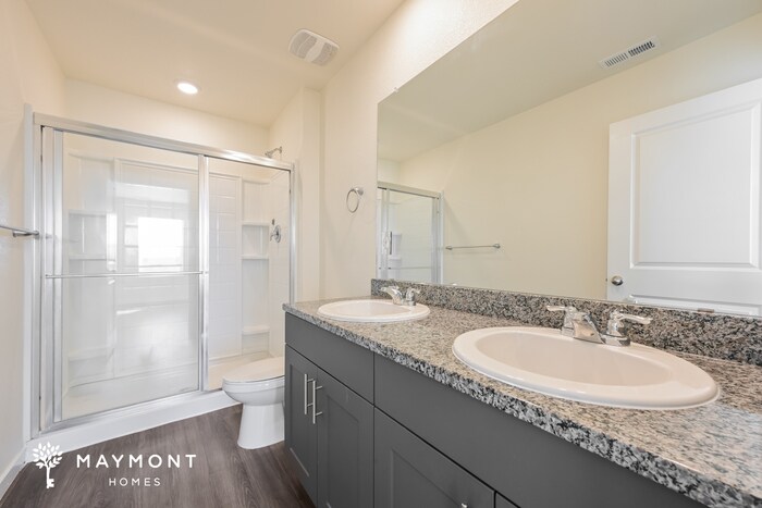 Building Photo - 13420 Oneida Ln