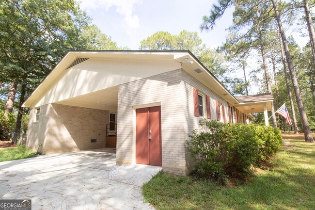 Building Photo - 111 Ashley Ln