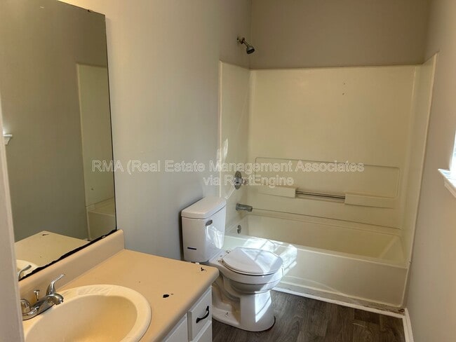 Building Photo - 118 Tuscany Ln